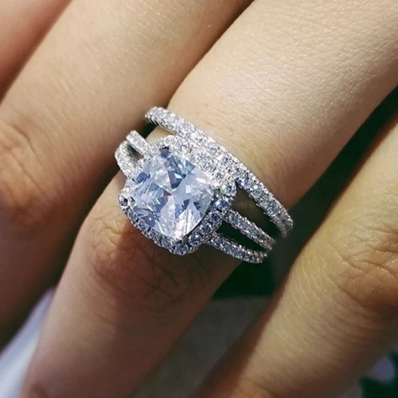 Clearance 925 Sterling Silver Bridal Ring Set - Picture 3 of 3